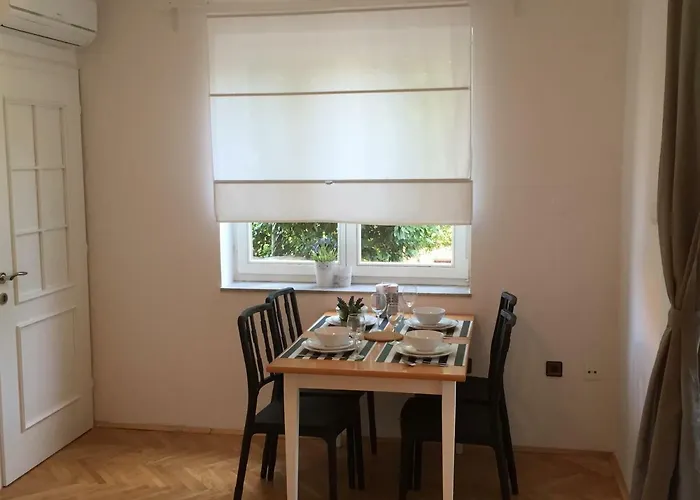 Papalinna 2 By Moro Apartment