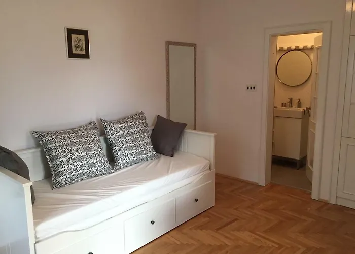 Papalinna 2 By Moro Apartment